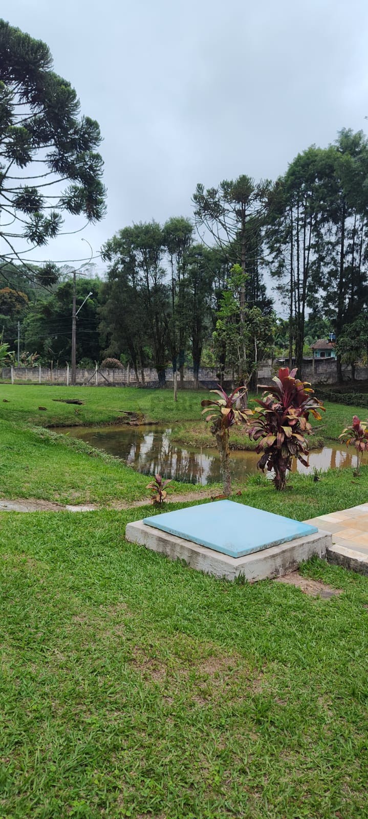 LINDA CHÁCARA À VENDA EM RIBEIRÃO PIRES  ÓTIMO PREÇO!
